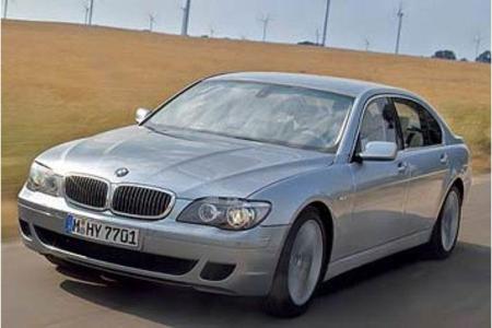 BMW hat schon 2006 mit dem Hydrogen 7er ein Wasserstoffmodell in kleiner Stückzahl aufgelegt,.