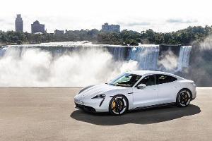 Premiere Porsche Taycan