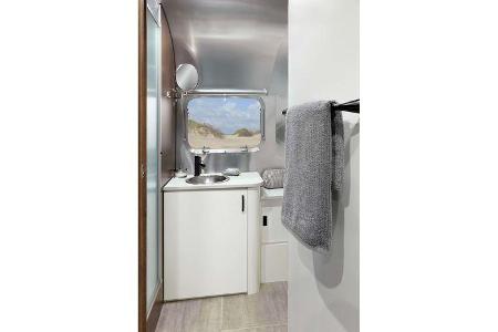 Airstream Caravel 22
