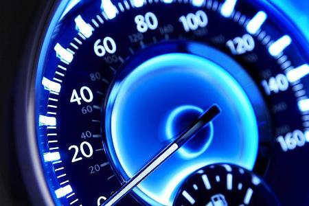 0111, Chrysler 300 C, tacho