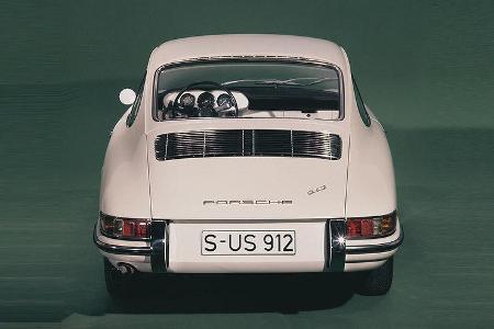1965: Zwei Jahre nach Erscheinen des 911 brachten die Zuffenhausener den Porsche 912 auf den Markt.