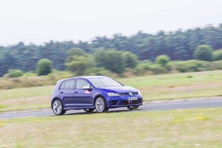 Test - Sportreifen - Semi-Slicks - Pirelli - Michelin - Dunlop Test - Sportreifen - Semi-Slicks - Pirelli - Michelin - Dunlop