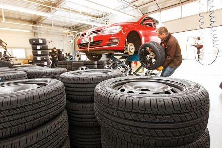 Sommerreife, 205/55 R 16 V, VW Golf, Reifenwechsel