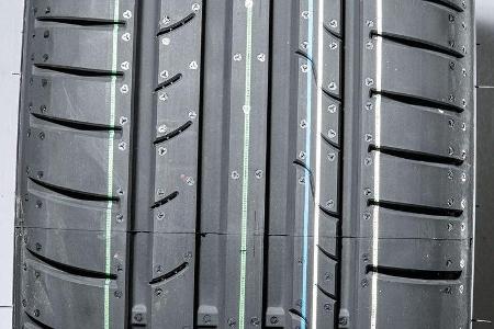 Sommerreife, 205/55 R 16 V, Dunlop Sport BluResponse