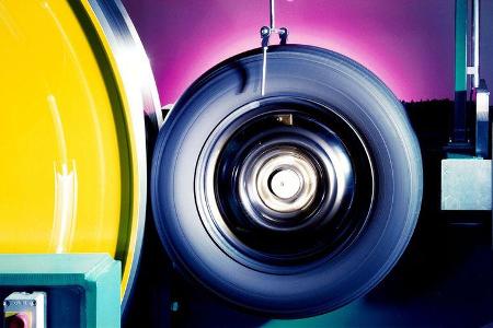 Rollwiderstandsarme Reifen, Prüfstand Rollwiderstandsarme Reifen, Prüfstand