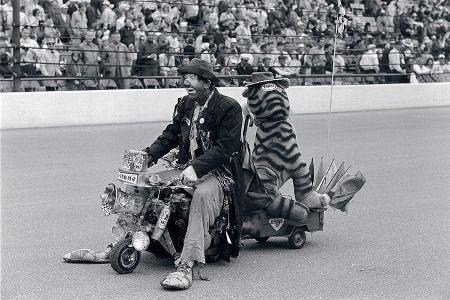 Skurrile Rennwagen beim Indy 500