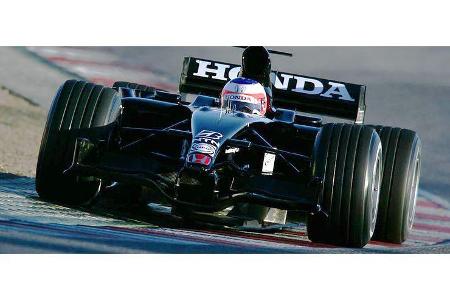 Rubens Barrichello lobte beim ersten Test die verbesserte Traktionskontrolle und das neue Fahrwerk, das besser mit den Bridg...