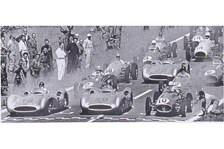 Startaufstellung 1954 in Reims: Fangio (18), Kling (20), Ascari (10), Gonzales (2), Marimon (12), Prinz Bira (46), Herrmann ...