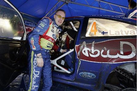 .. Jari-Matti Latvala mussten voll auf Angriff fahren um den Marken-Titel zu sichern.