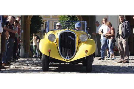 David Hafner und Silvia Hafner auf Skoda Popular Monte Carlo Roadster: 1,4-Liter-Reihenvierzylinder, 36 PS, Baujahr 1937