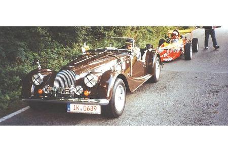 Wolfgang Wöhner und Helga Heinrich auf Morgan +8: 3,5-Liter-V8, 225 PS, Baujahr 1982