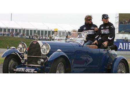 Schau fahren mit den BMW-Piloten Heidfeld und Kubica.