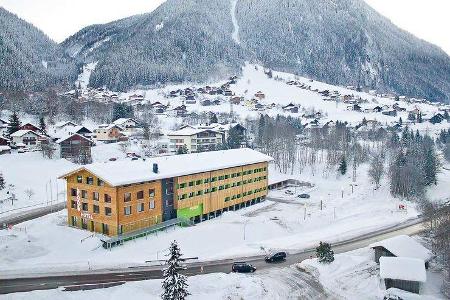 Explorer Hotel