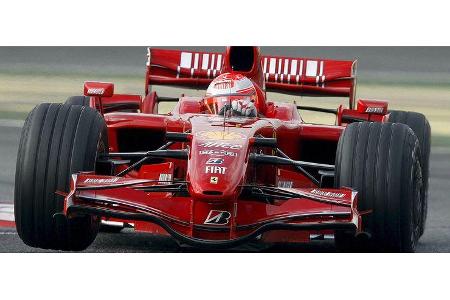 Michael Schumacher beim Test in Barcelona. Michael Schumacher beim Test in Barcelona.