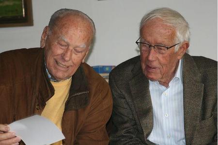 Herbert Freese (links)fand Karl Günther Bechems AFM und restaurierte ihn.