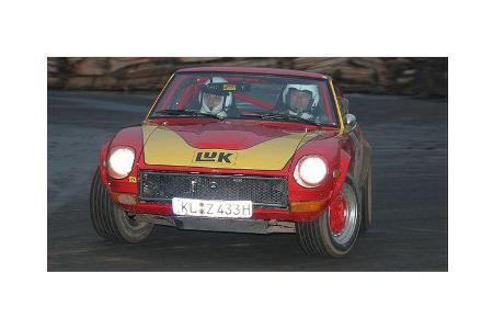 Ebenfalls quer daher: Der Datsun 240 Z von Klaus Fritzinger.