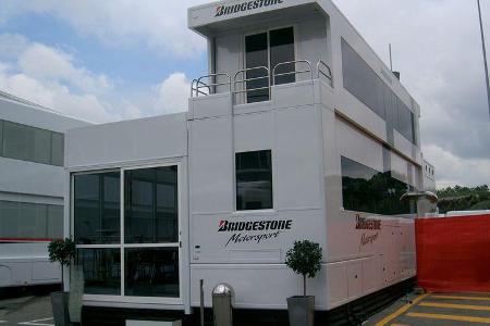 F1 Motorhomes