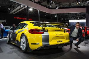 Sitzprobe Porsche Cayman GT4 Clubsport auf der L.A. Autoshow