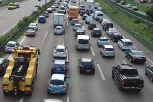 Bußgelder wegen blockierter Rettungsgasse