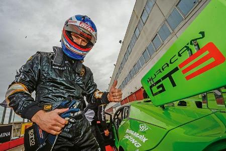 Lamborghini Huracán GT3, Typenbezeichnung, Heckflügel