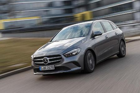 Mercedes B200d, Interieur