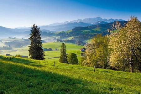 Im Appenzellerland werden uralte Traditionen gepflegt. Im Appenzellerland werden uralte Traditionen gepflegt.