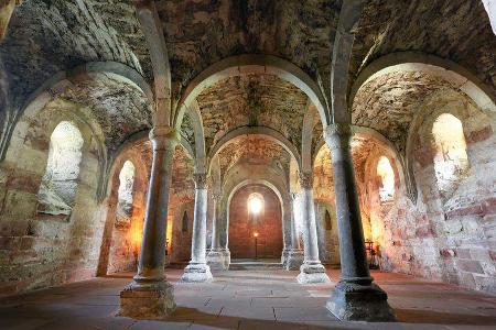 St. Servatius in Quedlinburg, Krypta in Memleben.