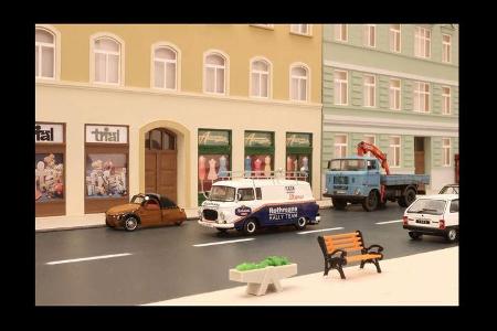 Stop-Motion, Animationsfilm, Ost-Klassiker, Skoda 130 RS, Lada VFTS, Modellautos Stop-Motion, Animationsfilm, Ost-Klassiker, Skoda 130 RS, Lada VFTS, Modellautos