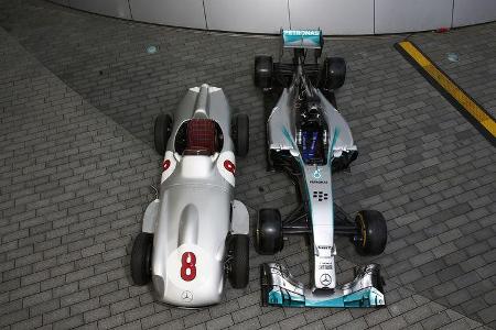 Vergleich: Mercedes W196 vs. AMG W05 - 2015