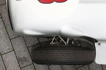 Vergleich: Mercedes W196 vs. AMG W05 - 2015