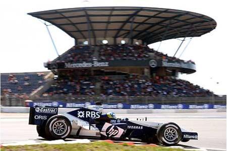 Nick Heidfeld überzeugt in seiner ersten Saison bei einem Top-Team. Der Rheydter muss zum Saisonende verletzt pausieren, sei...