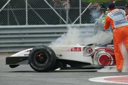 Große Hoffnungen ruhen auf Takuma Sato. Doch die Ambitionen des Japaners gehen (wie hier in Montreal) in Rauch auf. BAR-Hond...