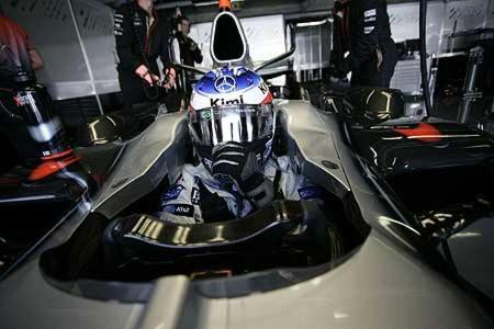 Der Mann, der im Mittelpunkt steht, heißt jedoch ganz klar Kimi Räikkönen.