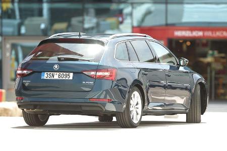 Skoda Superb Combi