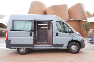 Vanjoy Campingbus von Möbeldesigner Michael Hilgers