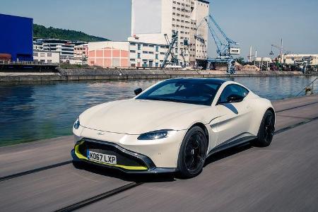 Aston Martin Vantage V8, Exterieur