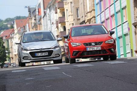 Seat Ibiza 1.0 EcoTSI, Hyundai i20 Blue 1.0 T-GDI Front Seat Ibiza 1.0 EcoTSI, Hyundai i20 Blue 1.0 T-GDI Front