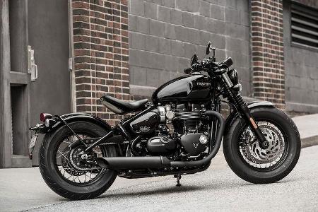 Triumph Bonneville Bobber Black