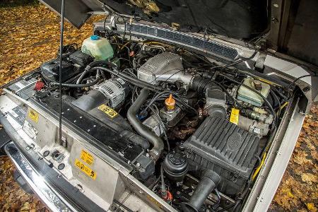 Range-Rover-I-V8-im-Motor