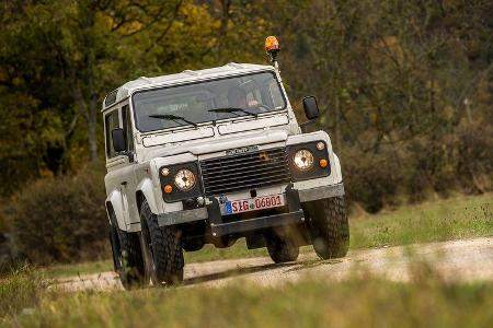 Land-Rover-90-V8-Front