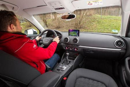 Audi A3 Limousine 1.6 TDI Ultra, Cockpit, Fahrersicht