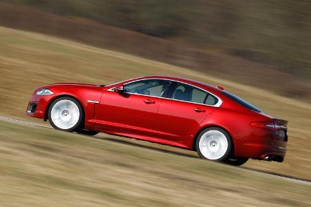 Jaguar XFR, Seitenansicht