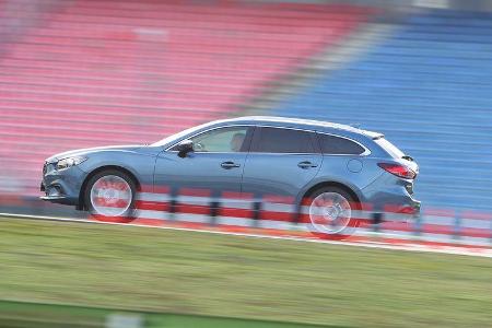 Mazda 6 2.2 D, Seitenansicht, Bremstest
