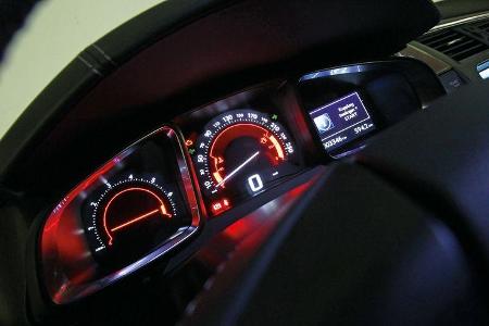 Citroen DS5 THP 200, Rundinstrumente