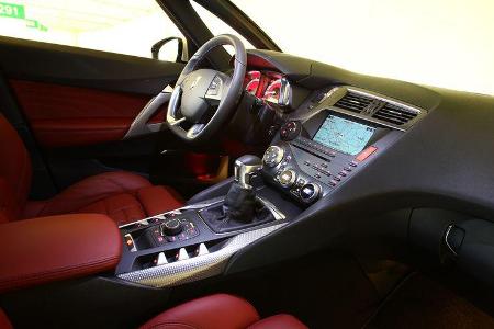 Citroen DS5 THP 200, Cockpit