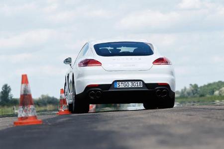 Porsche Panamera 4S Porsche Panamera 4S