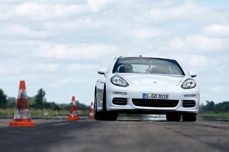 Porsche Panamera 4S
