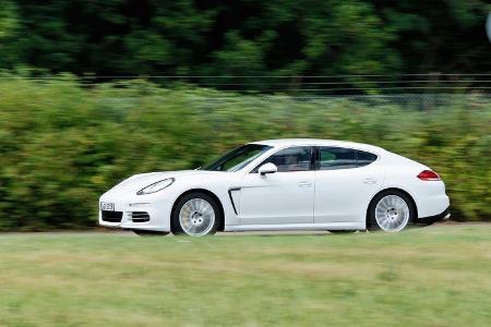 Porsche Panamera 4S