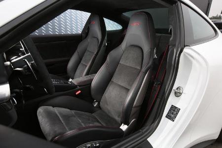 Porsche 911 Carrera GTS, Fahrersitz