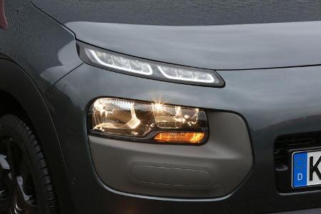Citroën C4 Cactus e-VTI 82, Frontscheinwerfer